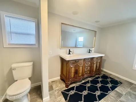 108-2 Jenkins Road Jacksonville NC 28540
