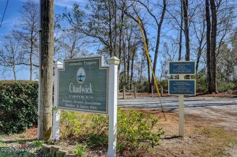 1065 Chadwick Shores Drive Sneads Ferry NC 28460