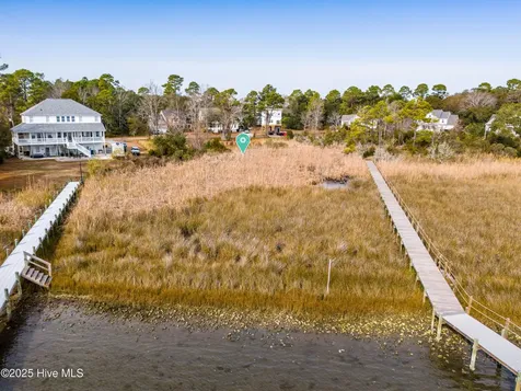 1065 Chadwick Shores Drive Sneads Ferry NC 28460