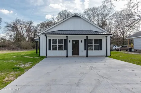 214 E Railroad Street La Grange NC 28551