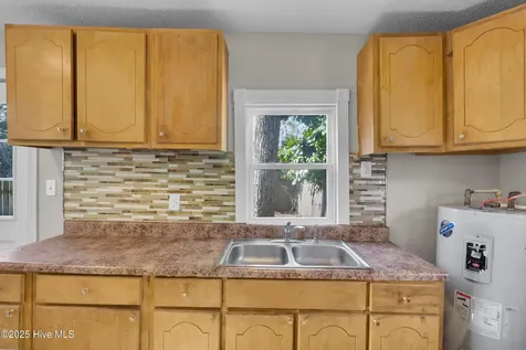 605 First Avenue New Bern NC 28560