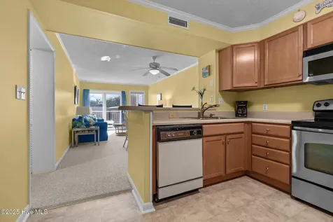 2509 W Fort Macon Road Atlantic Beach NC 28512