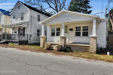 607 First Avenue New Bern NC 28560