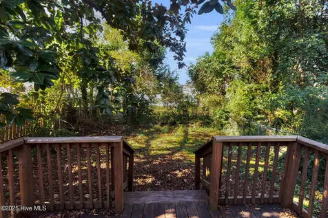 607 First Avenue New Bern NC 28560