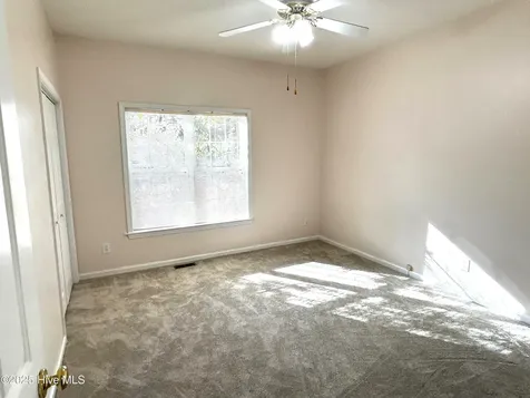 4921 Crosswinds Drive Wilmington NC 28409