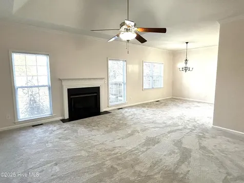 4921 Crosswinds Drive Wilmington NC 28409