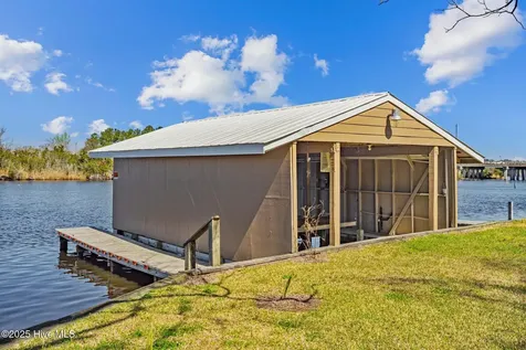 205 Anne Street Jacksonville NC 28540