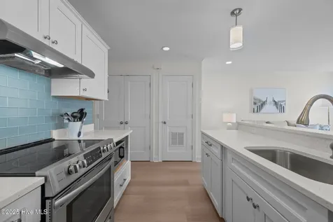 9100 Reed Drive Emerald Isle NC 28594