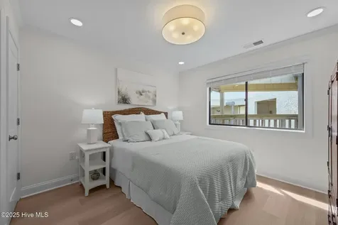 9100 Reed Drive Emerald Isle NC 28594