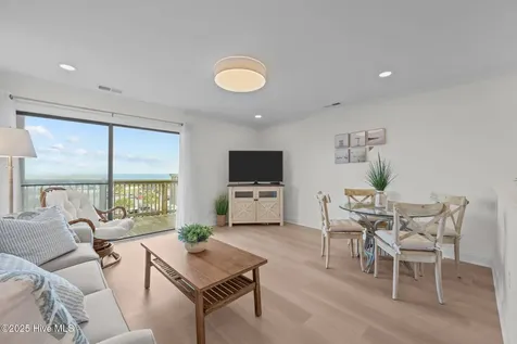 9100 Reed Drive Emerald Isle NC 28594