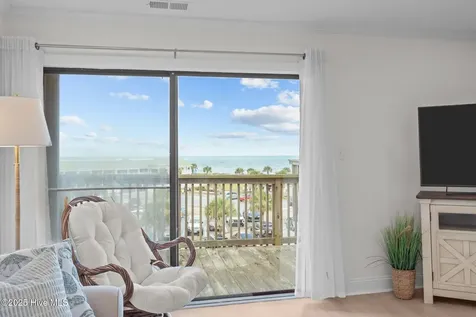 9100 Reed Drive Emerald Isle NC 28594