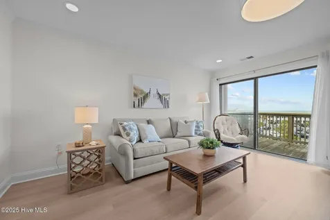9100 Reed Drive Emerald Isle NC 28594