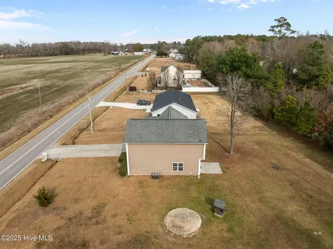 436 Huffmantown Road Richlands NC 28574