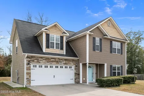 436 Huffmantown Road Richlands NC 28574