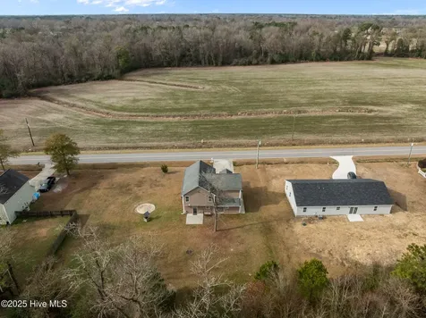436 Huffmantown Road Richlands NC 28574