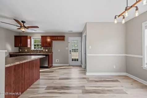 436 Huffmantown Road Richlands NC 28574