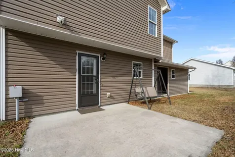 436 Huffmantown Road Richlands NC 28574