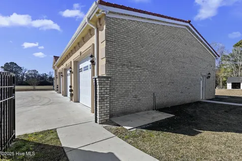 5976 Gum Branch Road Jacksonville NC 28540