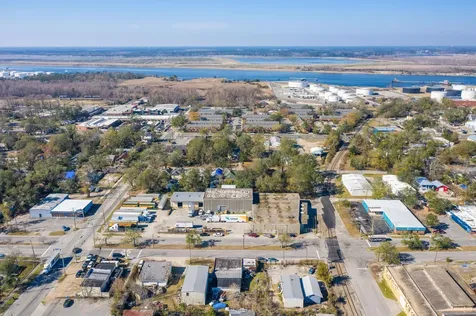 1403 S 5th Avenue Wilmington NC 28401