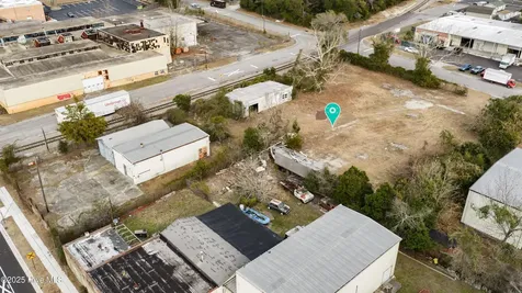 1403 S 5th Avenue Wilmington NC 28401
