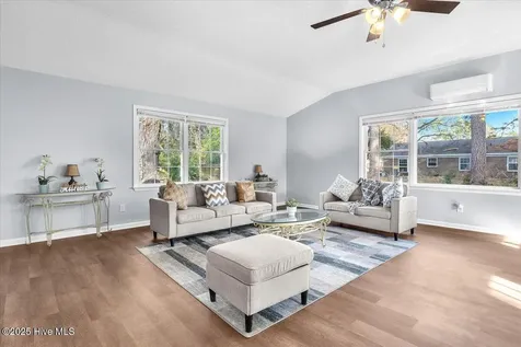 122 Carolina Circle Jacksonville NC 28546