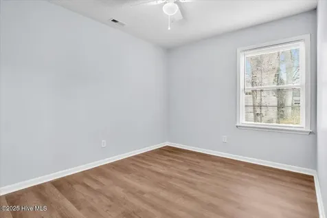 122 Carolina Circle Jacksonville NC 28546