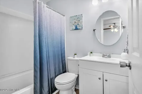 122 Carolina Circle Jacksonville NC 28546