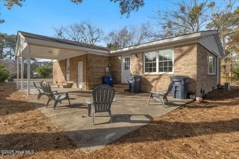 122 Carolina Circle Jacksonville NC 28546