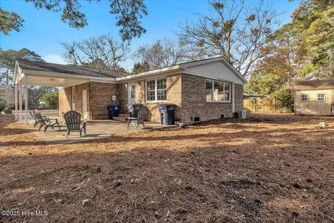 122 Carolina Circle Jacksonville NC 28546