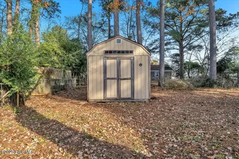 122 Carolina Circle Jacksonville NC 28546