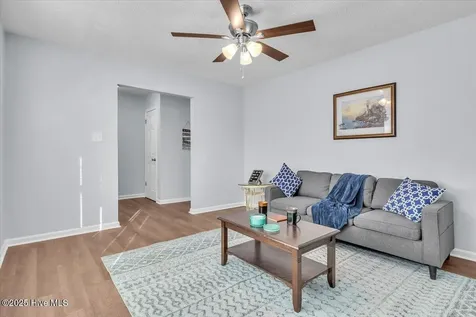 122 Carolina Circle Jacksonville NC 28546