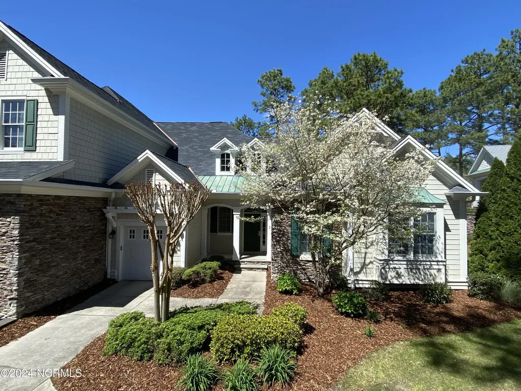 300 Cochrane Castle Circle Pinehurst NC 28374