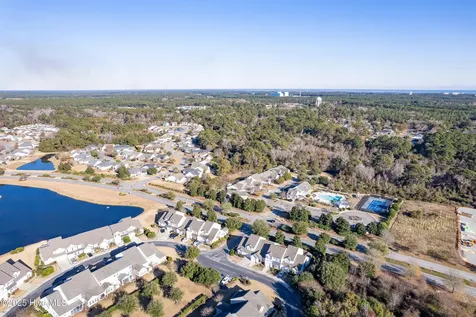 4020 Norseman Loop Southport NC 28461