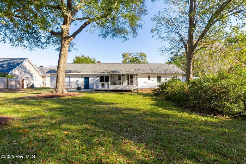 151 Hunting Bay Drive Cape Carteret NC 28584
