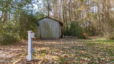 59 Neuse Hill Road Arapahoe NC 28510