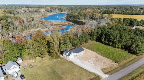 263 Treasure Point Road Bath NC 27808