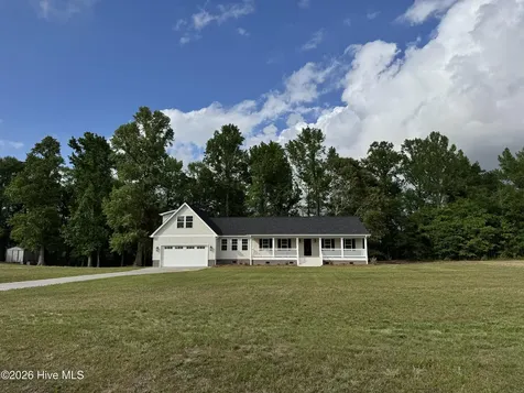 263 Treasure Point Road Bath NC 27808