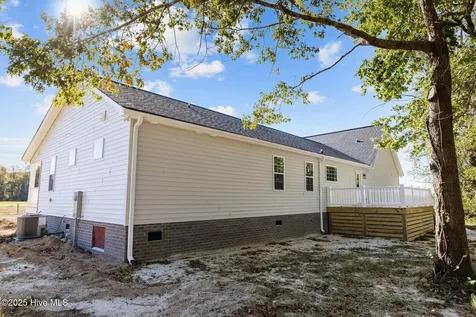 263 Treasure Point Road Bath NC 27808