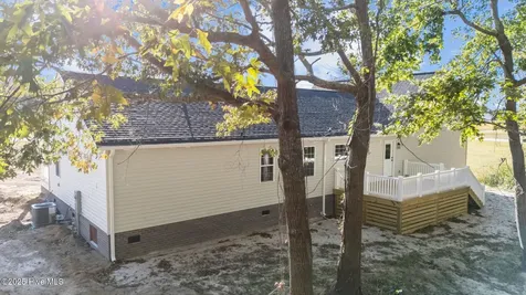 263 Treasure Point Road Bath NC 27808