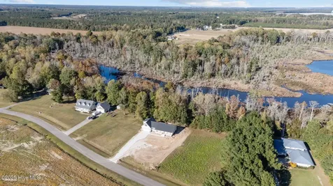263 Treasure Point Road Bath NC 27808