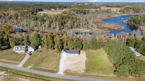 263 Treasure Point Road Bath NC 27808