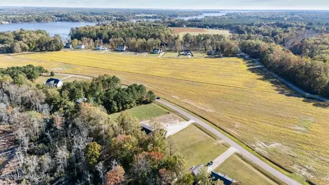 263 Treasure Point Road Bath NC 27808