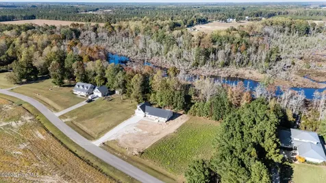 263 Treasure Point Road Bath NC 27808