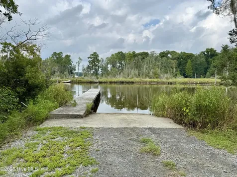 263 Treasure Point Road Bath NC 27808