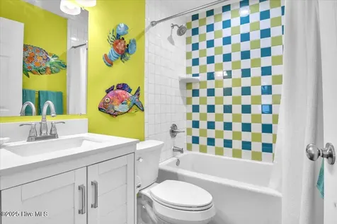 6602 W Beach Drive Oak Island NC 28465