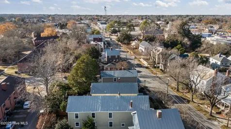 723 Pollock Street New Bern NC 28562