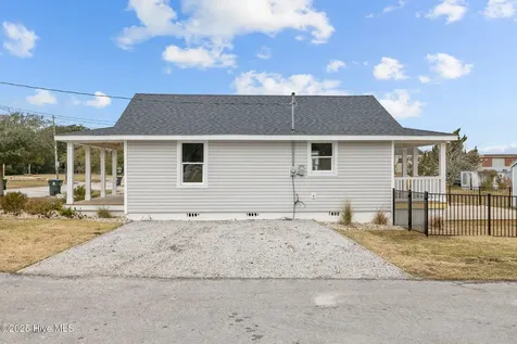 613 Mulberry Street Beaufort NC 28516