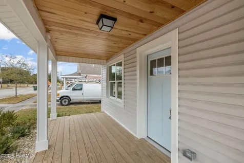 613 Mulberry Street Beaufort NC 28516