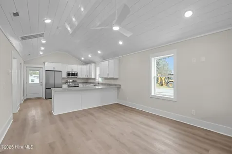 613 Mulberry Street Beaufort NC 28516
