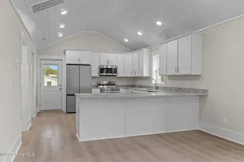 613 Mulberry Street Beaufort NC 28516